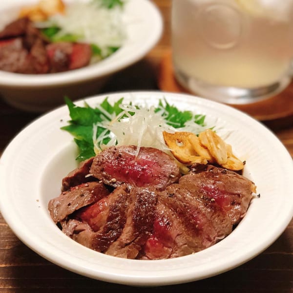 和風ダレがうまい！ステーキ丼