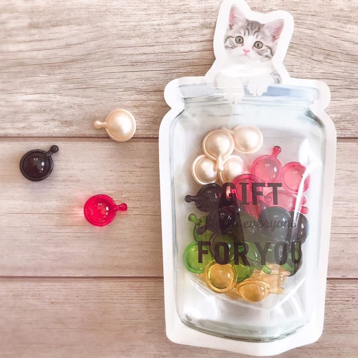 キャンドゥ・セリア】で大人気！ヘアオイルカプセルをおしゃれに収納 