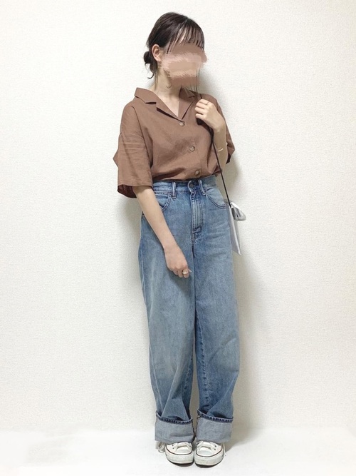 【ユニクロ】のパンツでカジュアルに