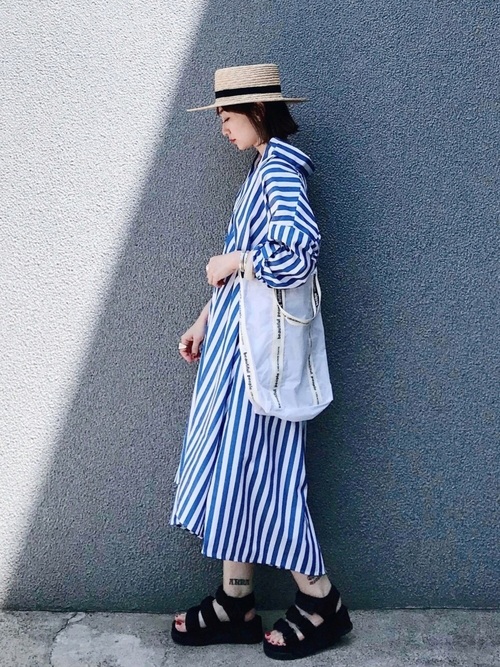 カンカン帽コーデ特集 夏のマストアイテムで作る大人女性ファッション Folk