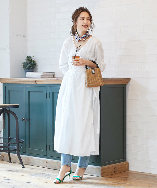 イケメンコーデvsキュートコーデ ホワイトパンツ ワンピース を取り入れよう Folk