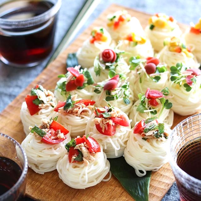 そうめんの人気レシピ50選 定番に飽きたら作ってみたいアレンジ料理 保存版 Folk
