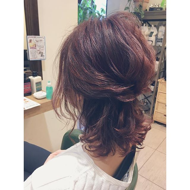 結婚式の髪型《ミディアム×フィッシュボーンヘア》４