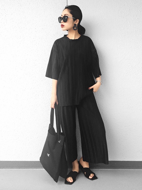 モード系ファッション特集 クールにキマる大人女子の着こなし術をご紹介 Folk