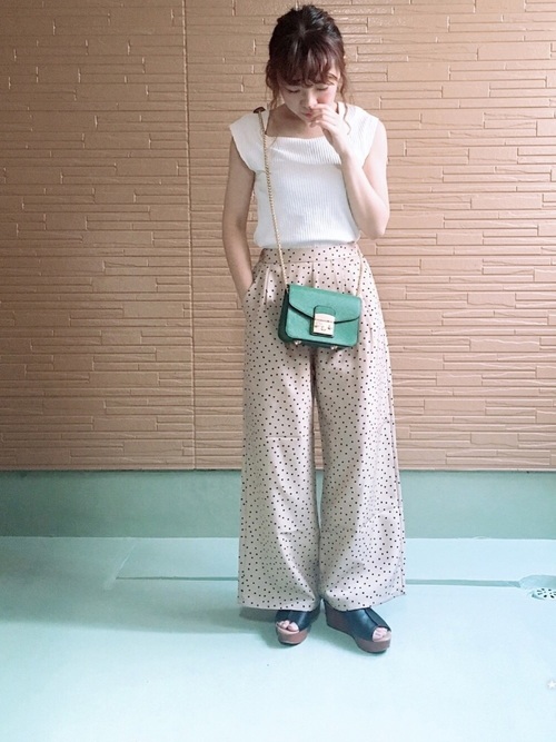 GU ドット柄パンツ5