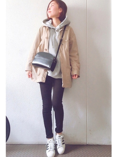 カラー別 レディースパーカーコーデ特集 おしゃれな大人の着こなしをご紹介 Folk