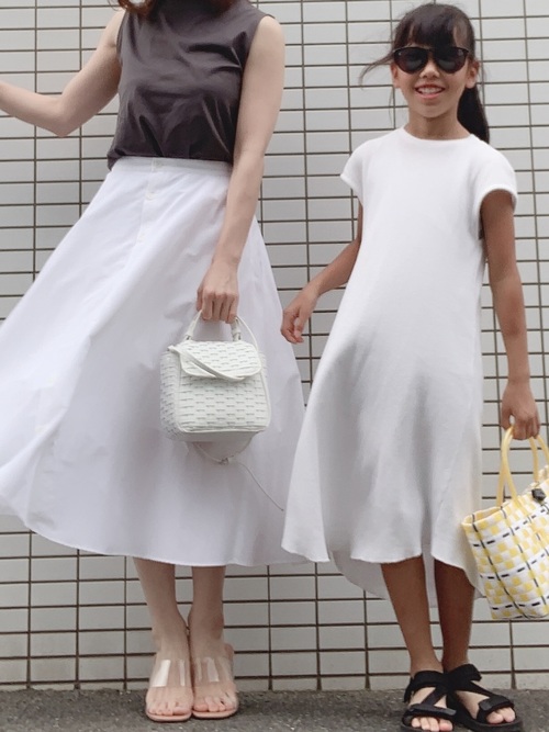 ユニクロスカート×大人女子3
