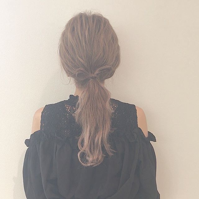 海は髪型にもこだわりたい 大人可愛い簡単ヘアアレンジ48選 Folk