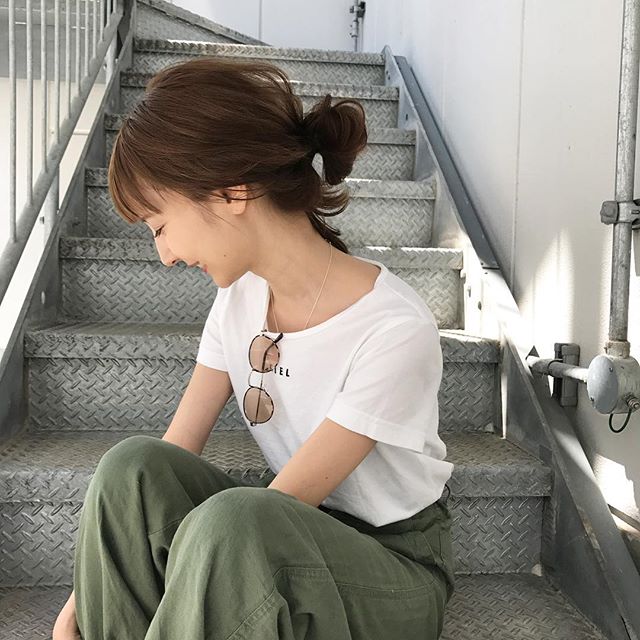 海は髪型にもこだわりたい 大人可愛い簡単ヘアアレンジ48選 Folk