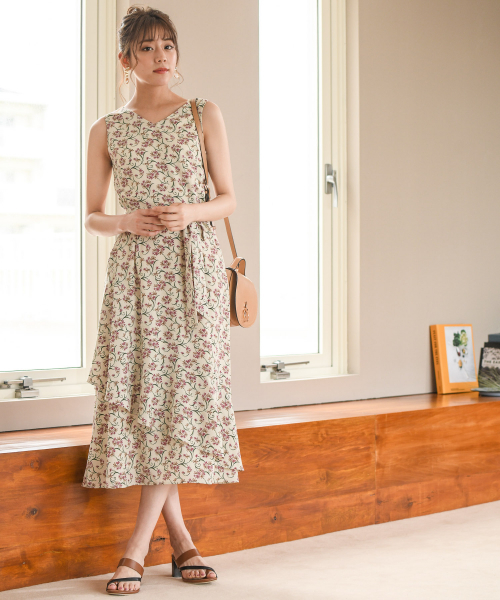 大人女性におすすめ 一枚でサマになるandemiuの 上品ワンピース Folk