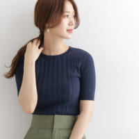 コーデの高級感を上げてくれる オトナ女子のサマーニットスタイル15選 Folk