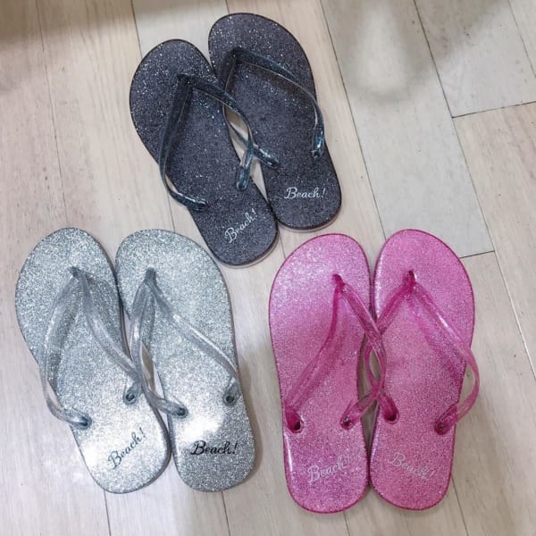 ダイソー 3coinsetc のサンダルまとめ ビーチもタウンユースもok Folk