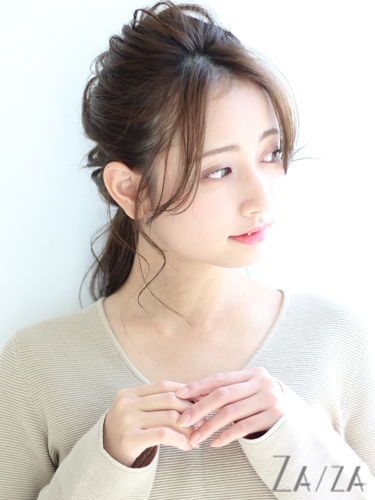 プールで可愛い髪型にしたい みんなの注目を集める大人のヘアアレンジ特集 Folk