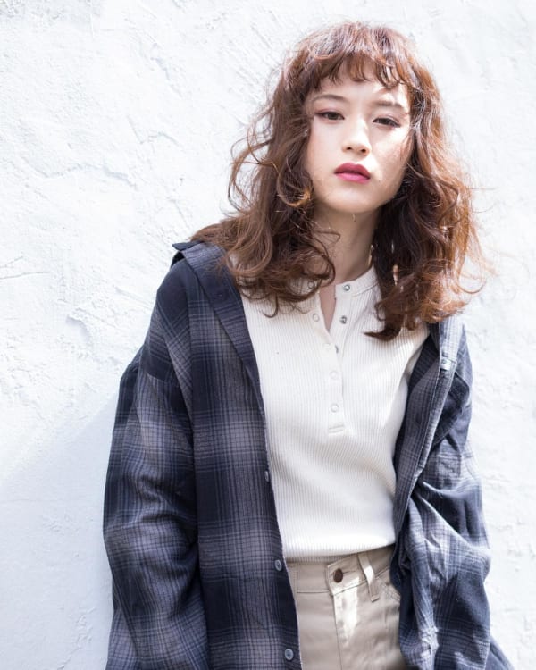 オン眉 ロングが大人可愛い 30代40代におすすめの若見えへアスタイル50選 Folk