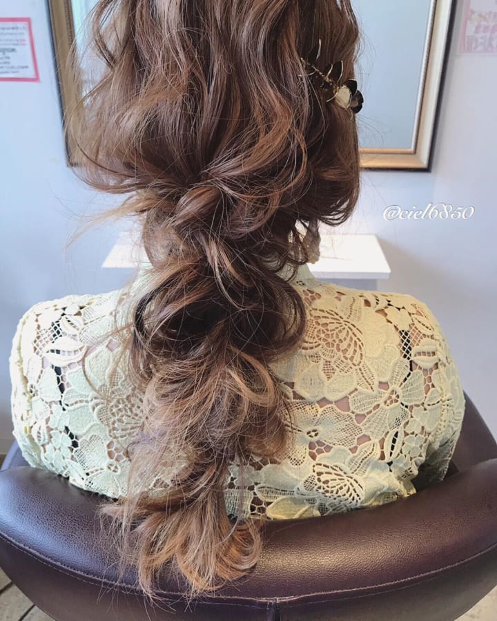 結婚式お呼ばれの髪型 ロングヘア 特集 簡単にできるセルフアレンジ術 Folk