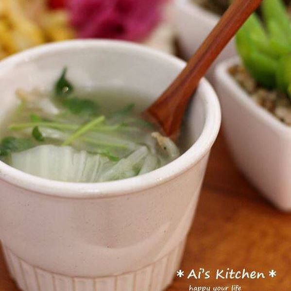 冷蔵庫のあまりものでほっこり白菜スープ