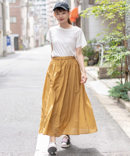 夏から秋にかけて着たいカラー マスタードイエローのカラーアイテム コーデ集 Folk