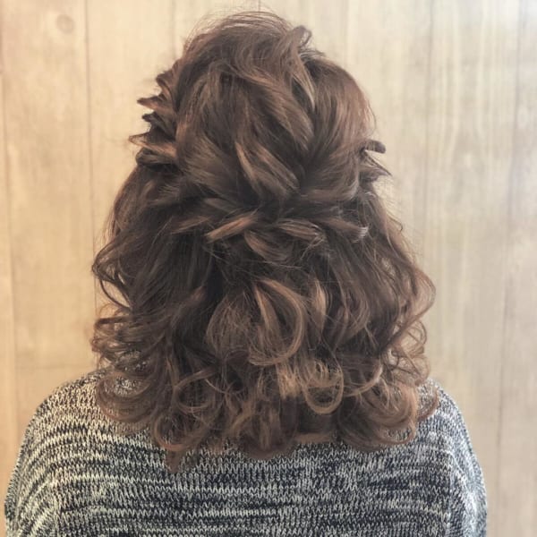 秋 ミディアム ヘアアレンジ5