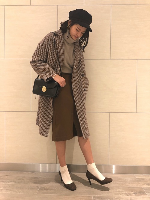 茶色スカートの冬コーデ特集 フレア タイト プリーツのおしゃれな着こなし術 Folk