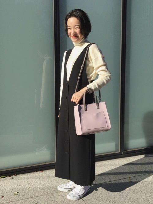ソフトで上品なハイネックがインナーに最適