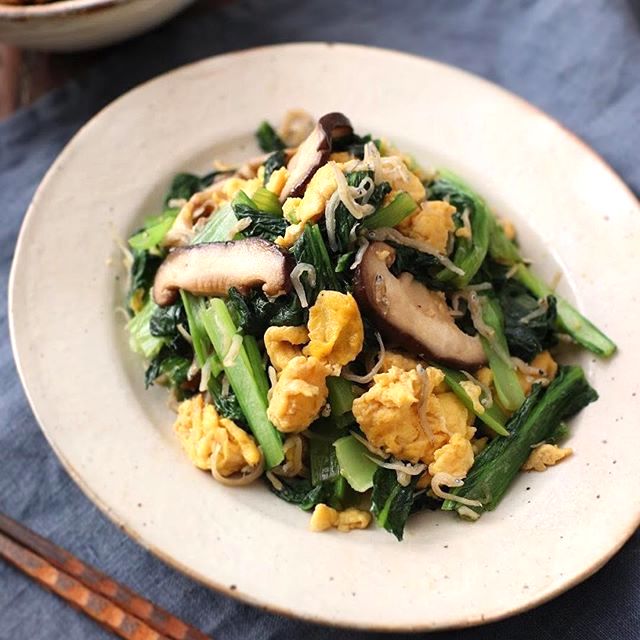 小松菜のお弁当おかず 副菜レシピ特集 子供にも人気の簡単メニューをご紹介 Folk