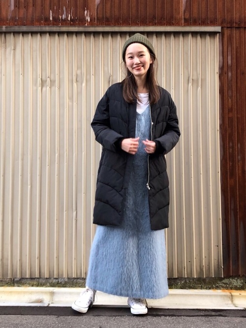 黒ダウンコーデ24選 地味見えしない大人のきれいめな着こなし術をご紹介 Folk