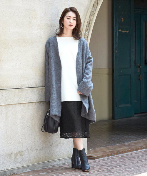 レーススカートの冬コーデ特集 大人のおしゃれな着こなしをカラー別に大公開 Folk