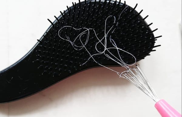 ヘアーブラシクリーナー