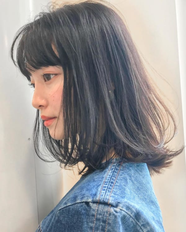 長めボブヘアがおしゃれ 伸ばしかけでも大人可愛い髪型 アレンジ特集 Folk