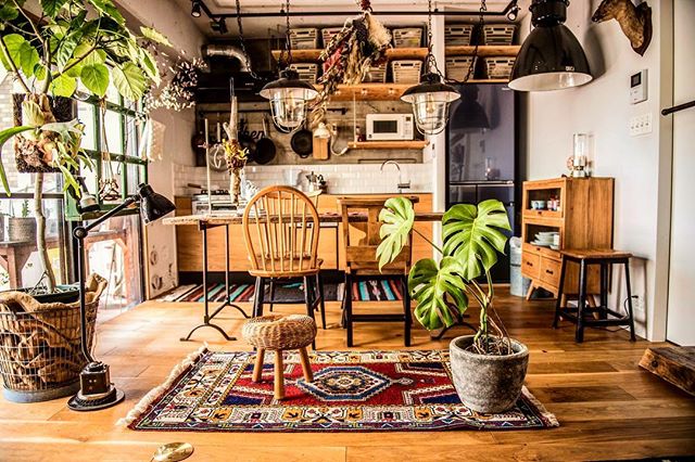 憧れのオシャレなダイニング♪お部屋の雰囲気に合わせたテーブル選び | folk