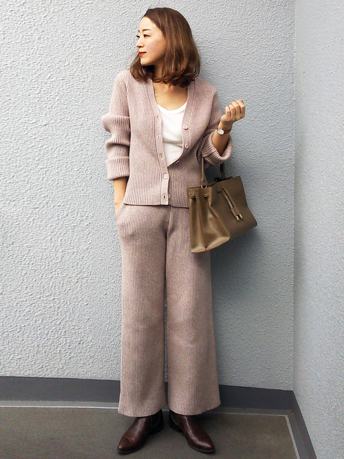 オフィスカジュアルはセットアップが便利 デキる女性のお手本コーデ集 Folk