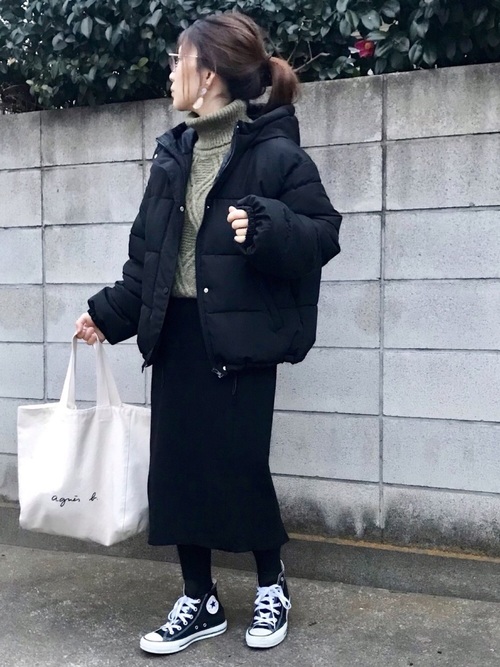 ショートダウンコートのレディースコーデ集 大人フェミニンな着こなしをご紹介 Folk