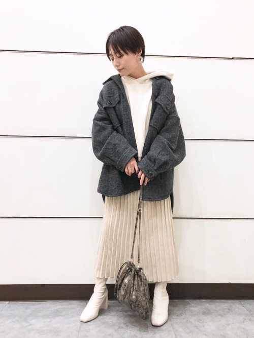 ローリーズファームの冬コーデ特集♪コスパ◎優秀アイテムの着こなし術 ...