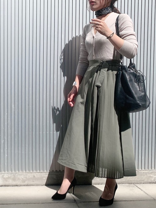 冬の通勤コーデ特集 抜け感 きちんと感を両立させたオフィススタイルをご紹介 Folk