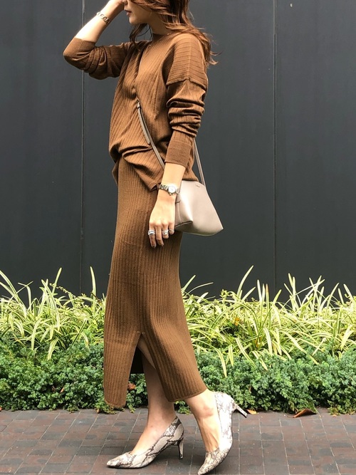 ユニクロ 人気トップス 今買うべきアイテムをチェックしよう Folk