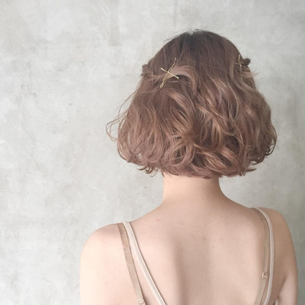 ボブ 結婚式お呼ばれヘアアレンジ特集 自分で簡単にできるセットをご紹介 Folk