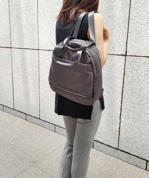 女性におすすめの通勤リュック特集 おしゃれなオフィスカジュアルを完成させよう Folk