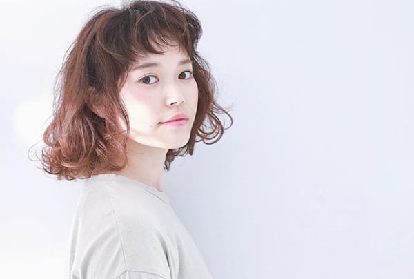 短い前髪のアレンジどうしてる 押さえるべき大人可愛い簡単アレンジが満載 Folk