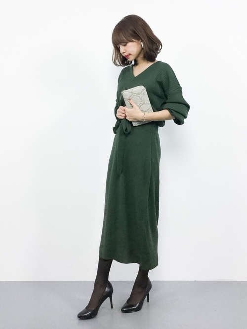 オフィスカジュアルのパンプスコーデ特集 大人は足元もおしゃれに Folk