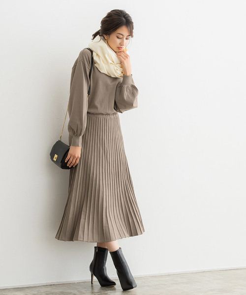 着るだけでおしゃれなデザインワンピースで作る 初心者向けの大人女子コーデ Folk 着るだけでおしゃれなデザインワンピースで作る 初心者向けの大人女子コーデ Folk