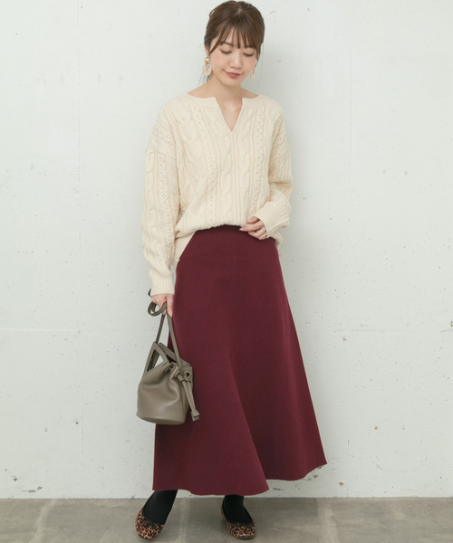 今年のニットスカートはフレアorタイト？素敵な大人女子コーデを 