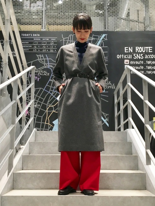 春 おしゃれ認定間違いなし 赤パンツのお手本コーデをご紹介 Folk