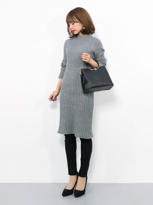 春 万能に使える グレーワンピース で作る大人のきれいめコーデ集 Folk