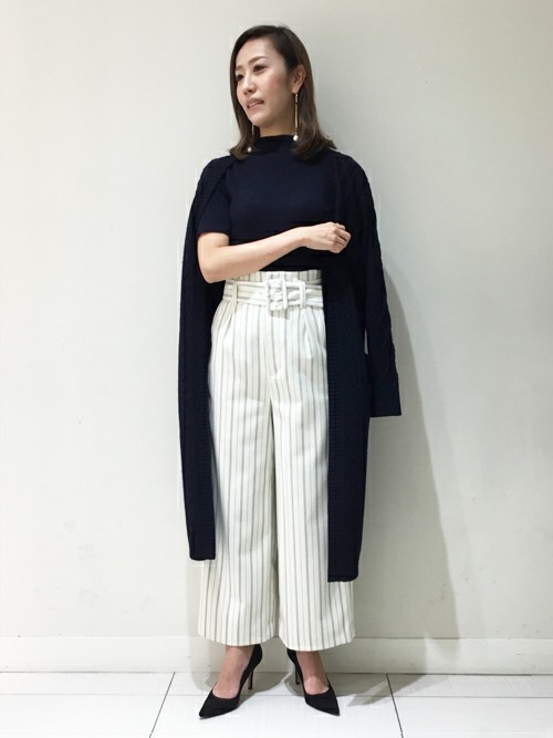 春 美脚の秘訣はこれ ストライプ柄ワイドパンツの大人コーデ24選 Folk