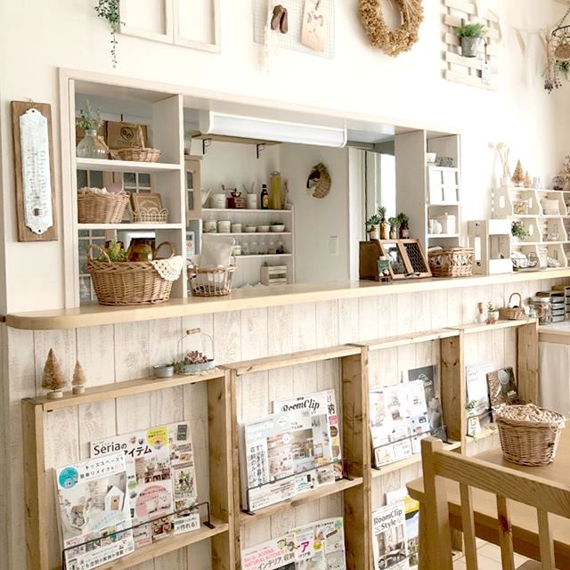 無駄なく収納に活用する キッチンカウンター下収納の参考例 Folk