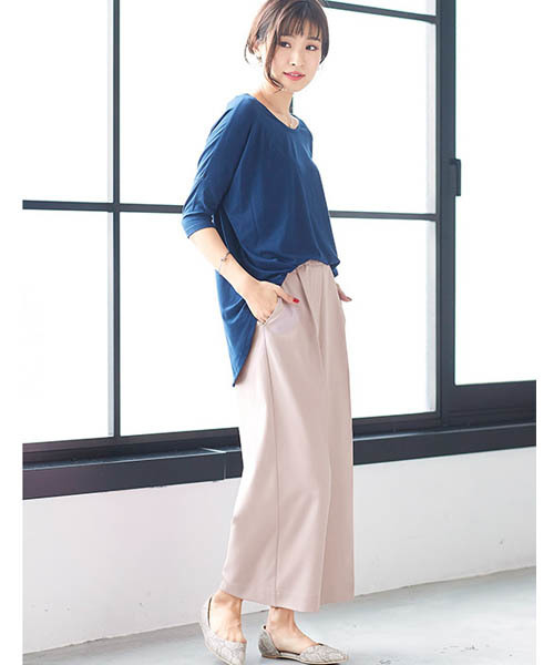 とろみ素材で感度あるぽっちゃりさんコーデ