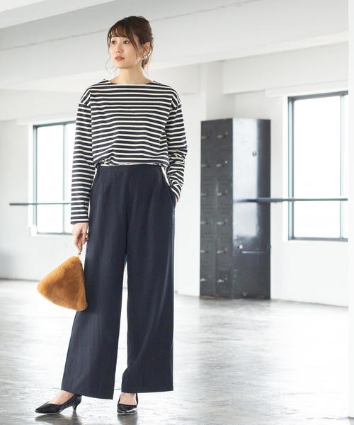 春 あらゆるシーンで活躍 ネイビーワイドパンツ コーデを大特集 Folk