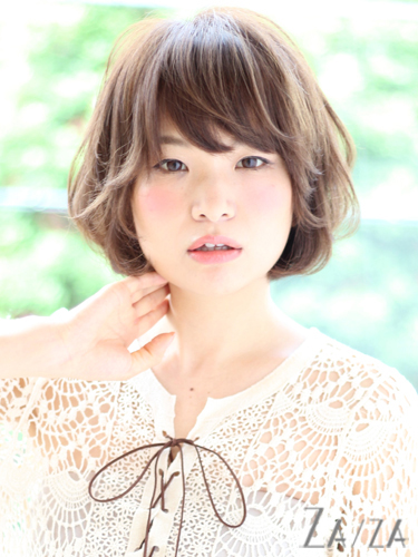 ショートボブは巻き髪が断然可愛い 簡単アレンジで叶うモテヘアスタイル特集 Folk