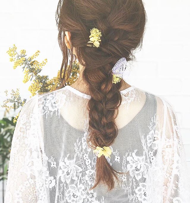 結婚式で差がつく髪型はこれ 40代におすすめの上品なヘアアレンジ特集 Folk