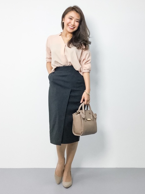 春 万能に使える ベージュパンプス を使った上品コーデ特集 Folk